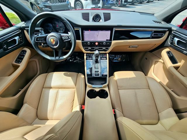 Used 2022 Porsche Macan AWD/4WD image 28