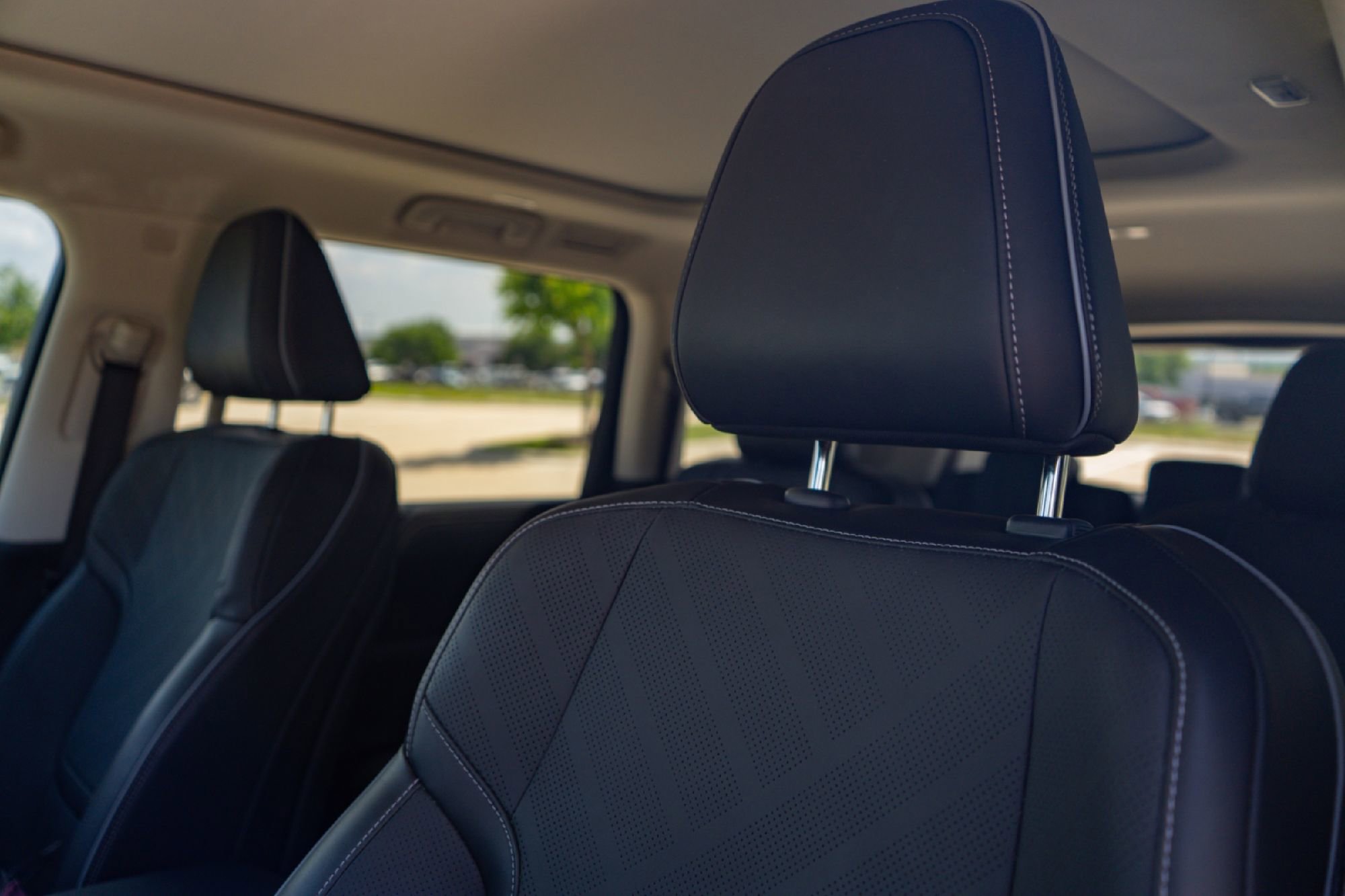 Certified 2025 INFINITI QX80 Luxe AWD/4WD image 10