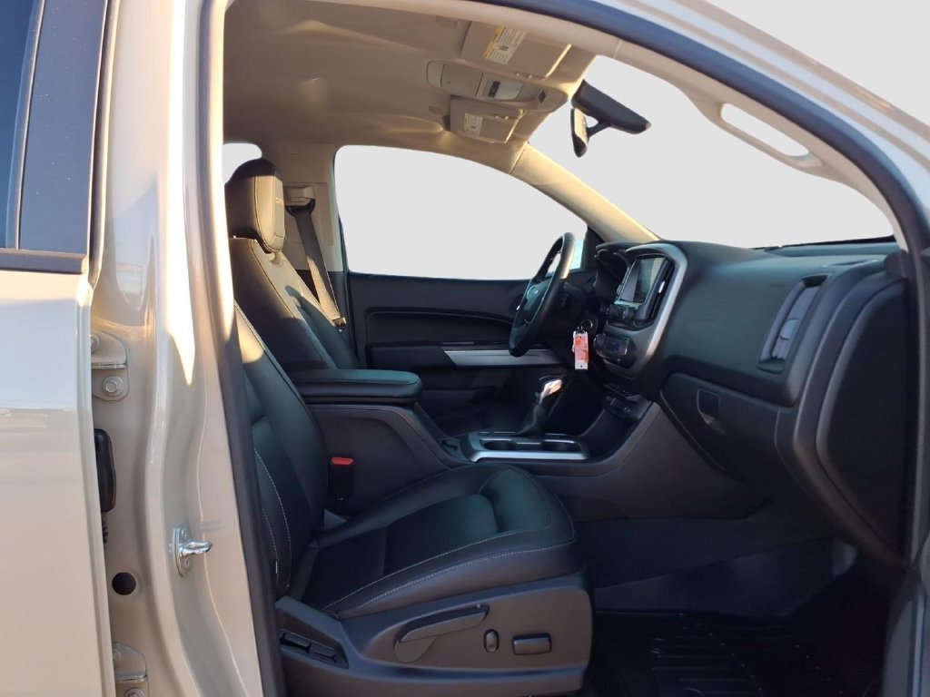 Used 2022 Chevrolet Colorado ZR2 w/ ZR2 Dusk Special Edition AWD/4WD image 11