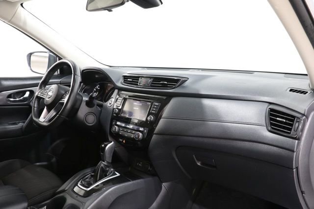 Used 2019 Nissan Rogue SV AWD/4WD image 17