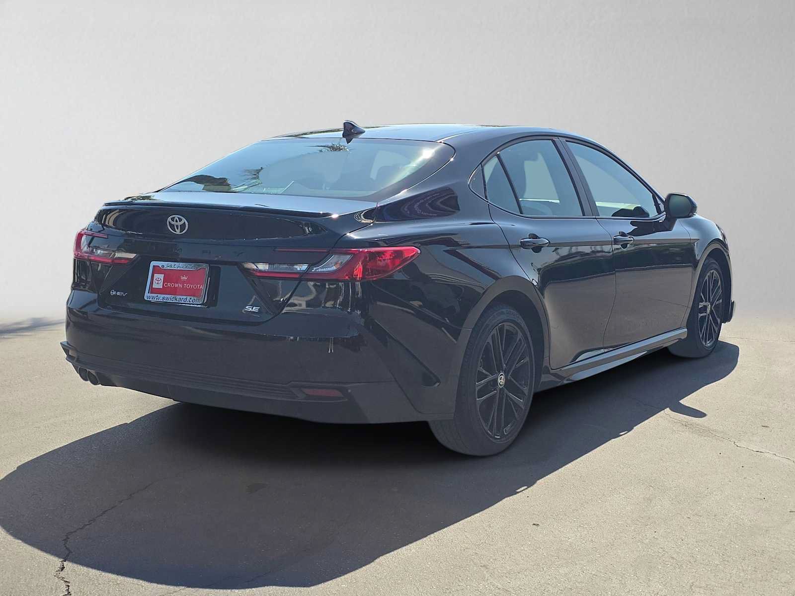Certified 2026 Toyota Camry SE FWD image 3