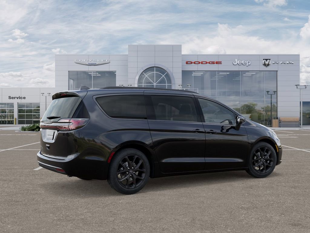 New 2026 Chrysler Pacifica Select w/ S Appearance Package FWD image 4