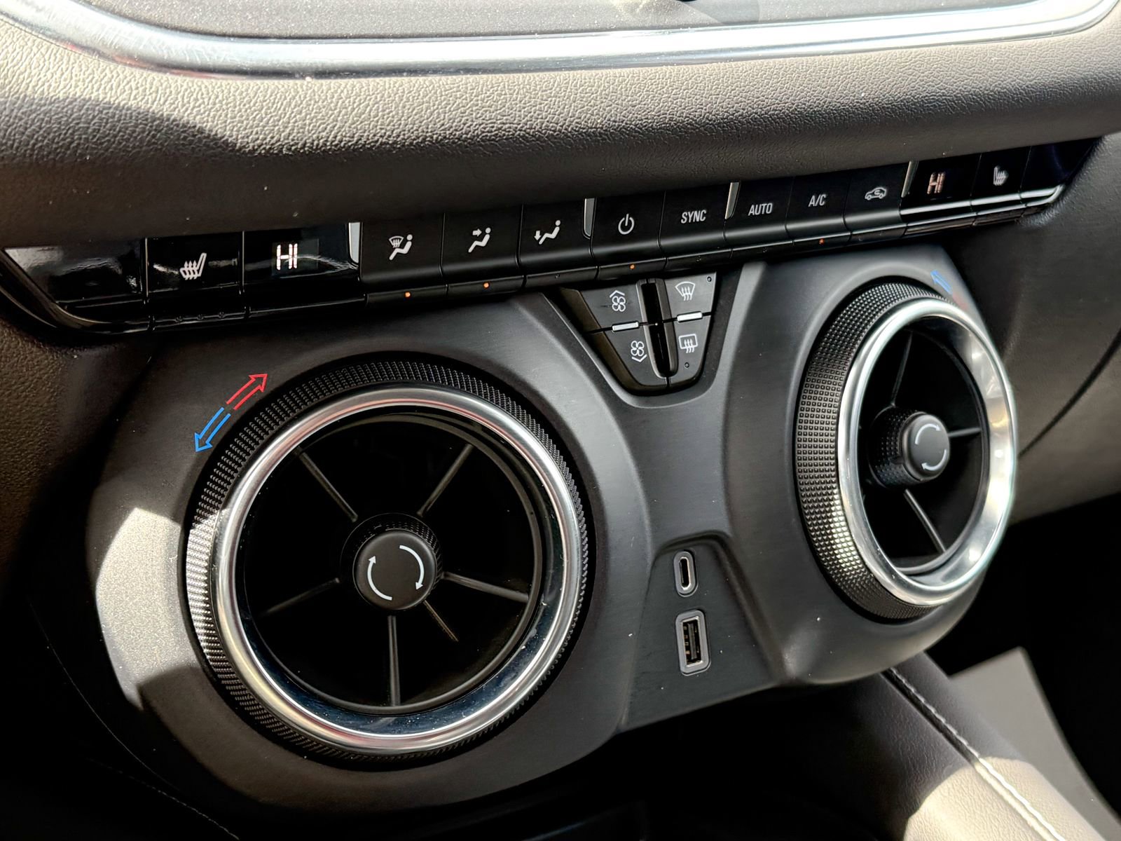 Used 2023 Chevrolet Blazer LT w/ Sound & Technology Package image 22