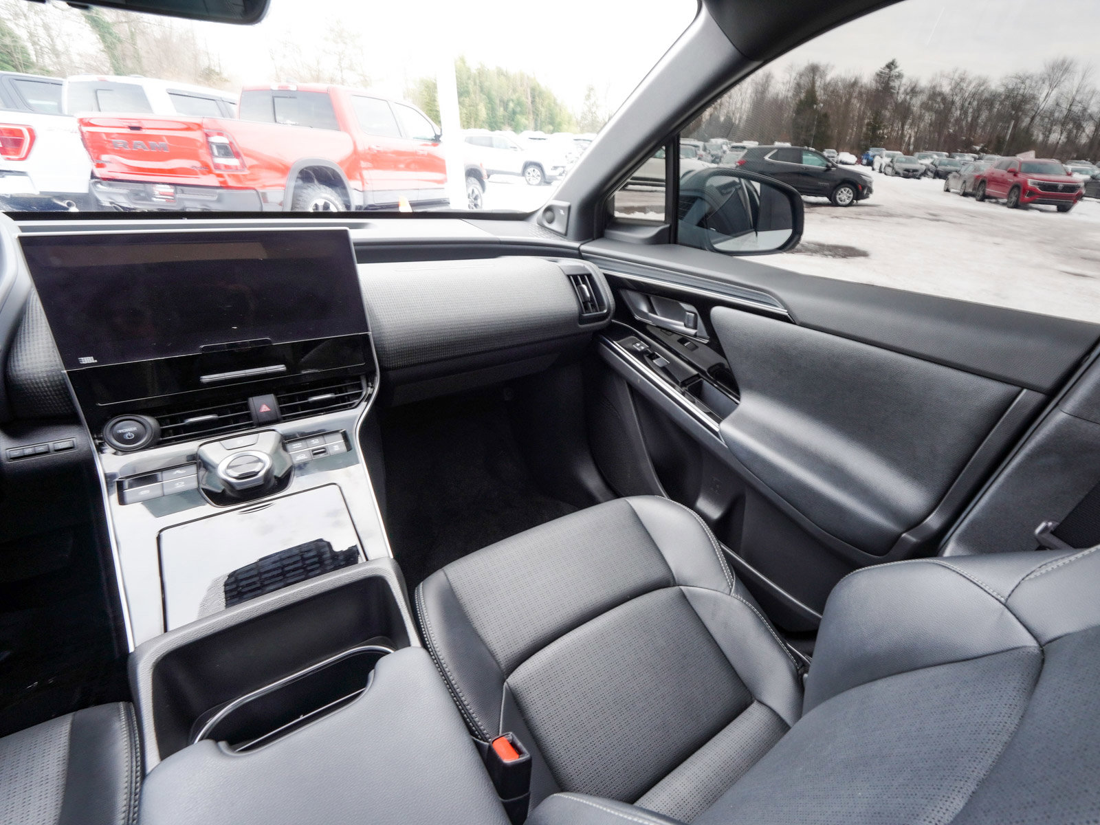 Used 2023 Toyota bZ4X Limited image 35