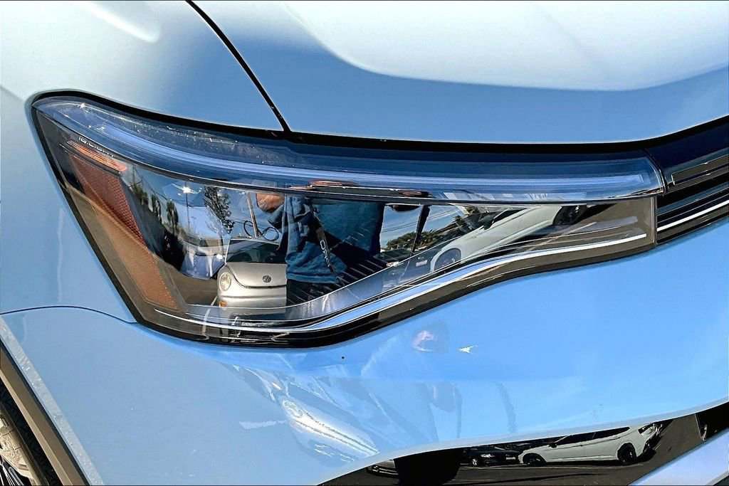 New 2026 Volkswagen Taos SE image 28