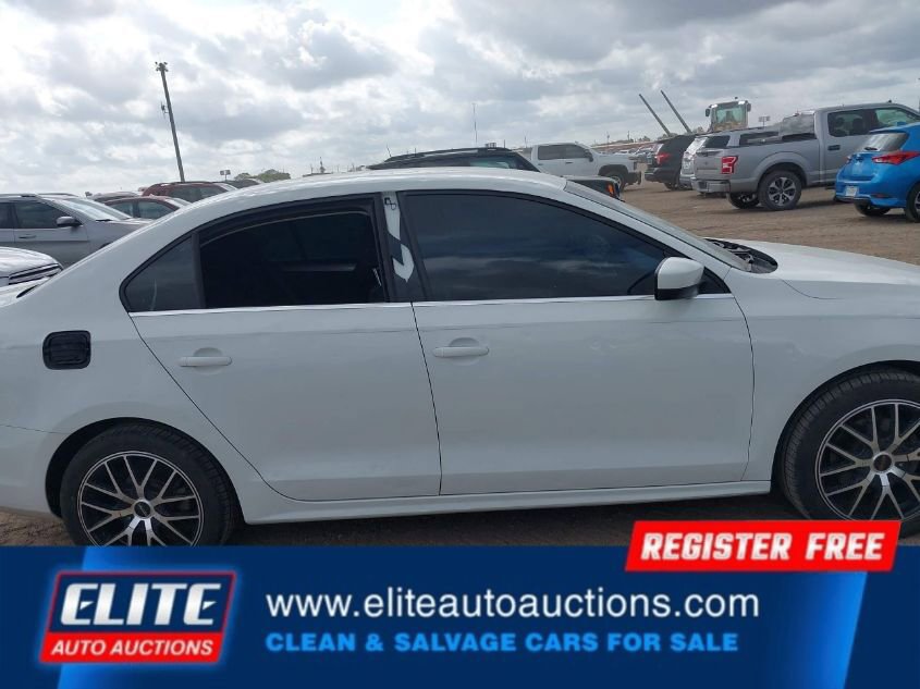 Used 2017 Volkswagen Jetta S w/ Jetta S Cold Weather Package image 26