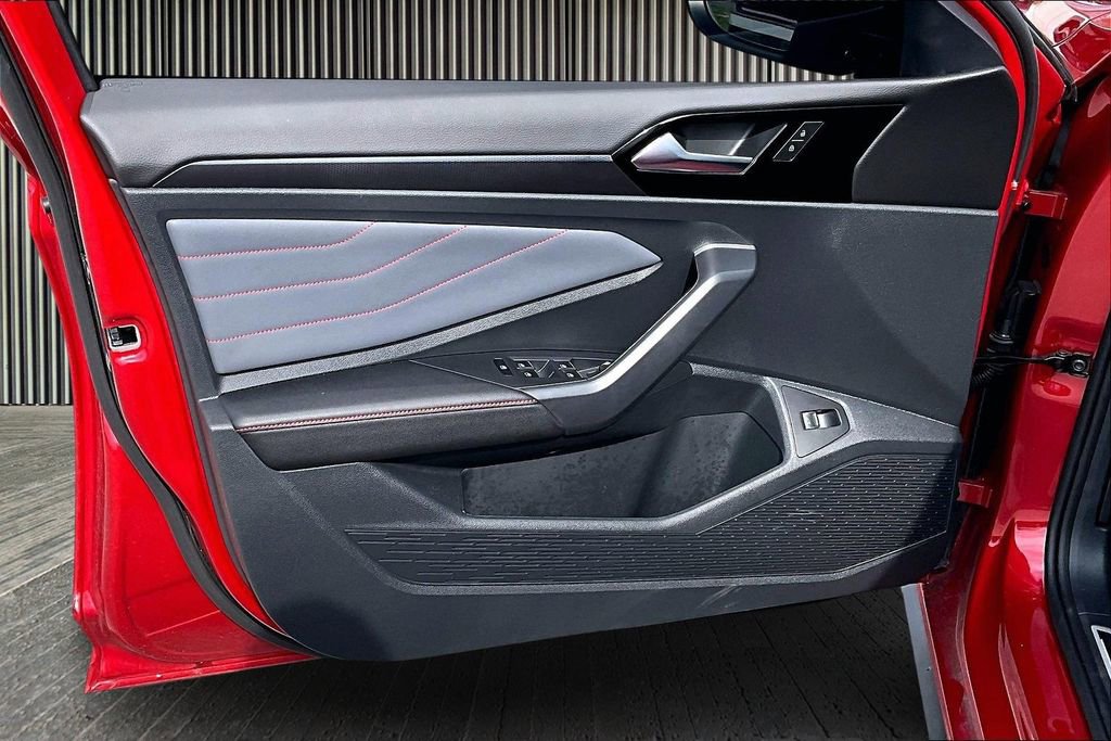 Used 2025 Volkswagen Jetta GLI Autobahn image 24