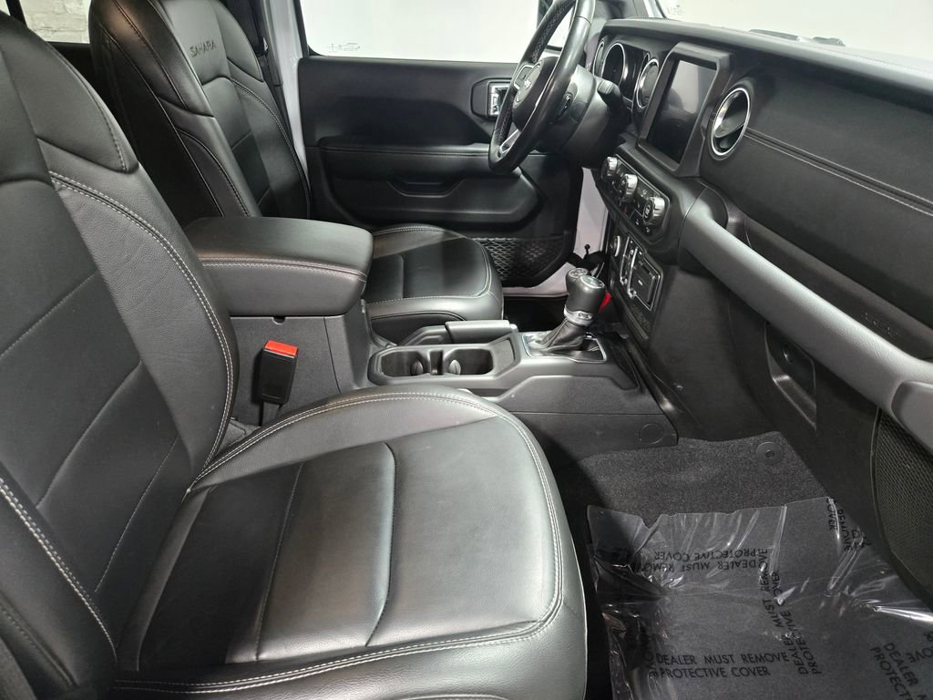 Used 2023 Jeep Wrangler Unlimited Sahara w/ Cold Weather Group AWD/4WD image 55