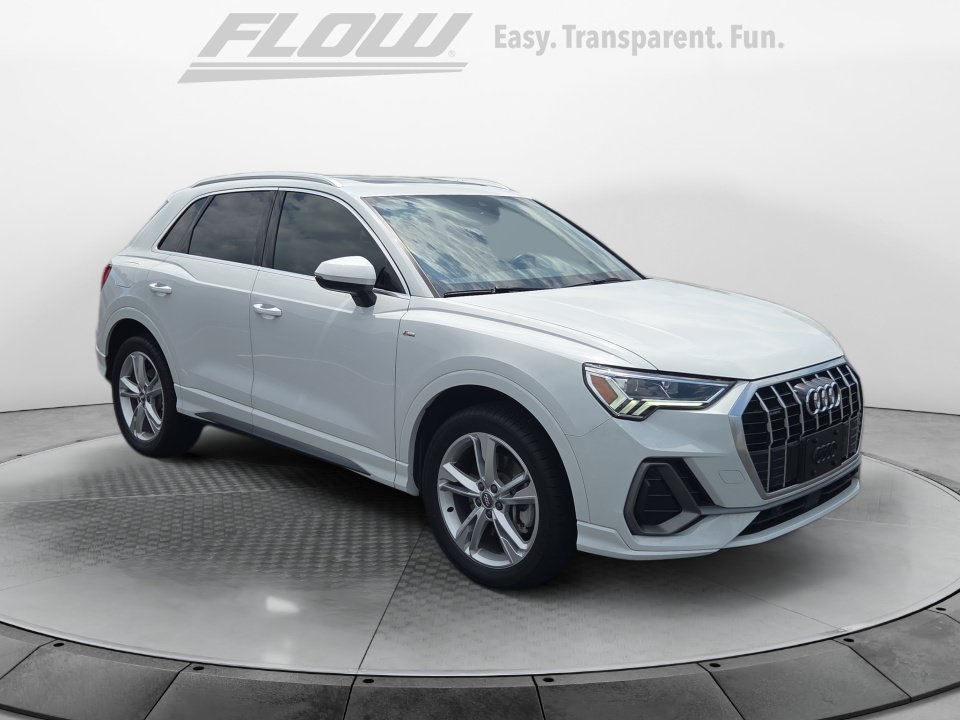 Used 2019 Audi Q3 2.0T Premium Plus w/ Premium Plus Package AWD/4WD image 1
