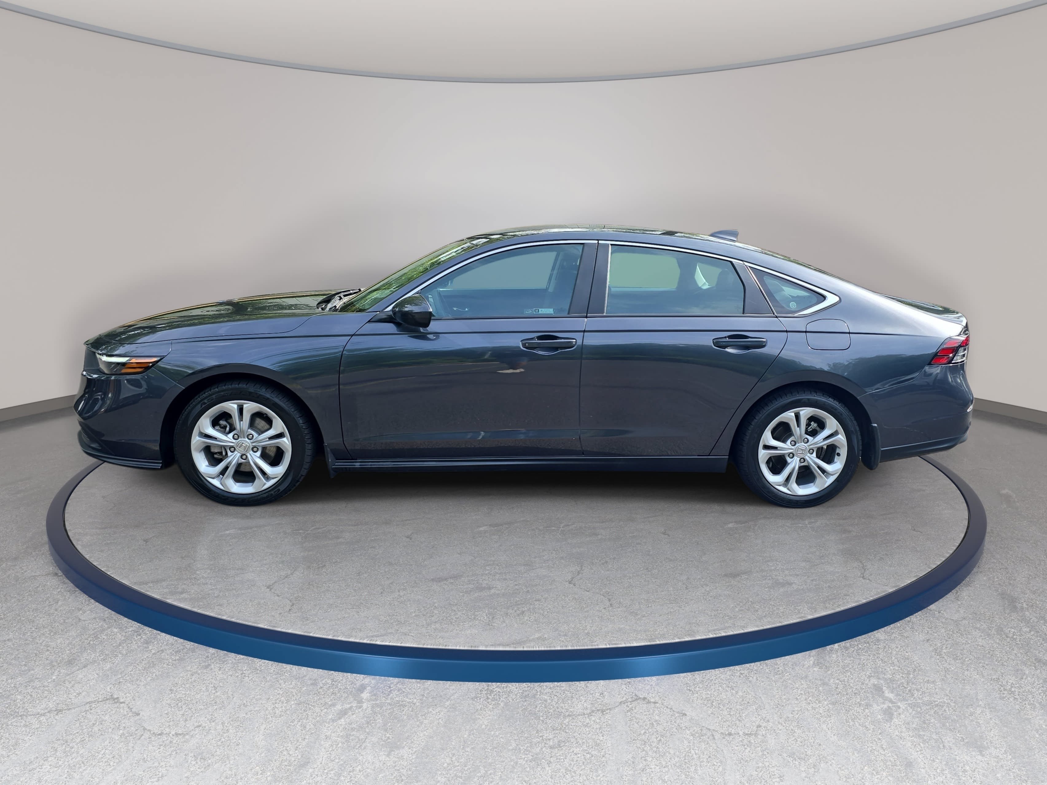 Used 2024 Honda Accord LX image 8