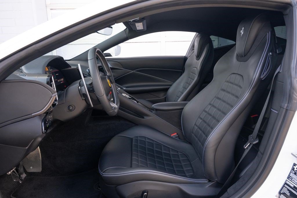Used 2022 Ferrari Roma RWD image 29