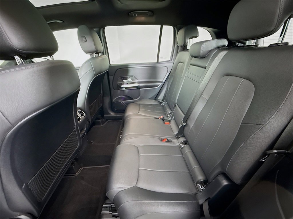 Used 2022 Mercedes-Benz GLB 250 GLB 250 image 24