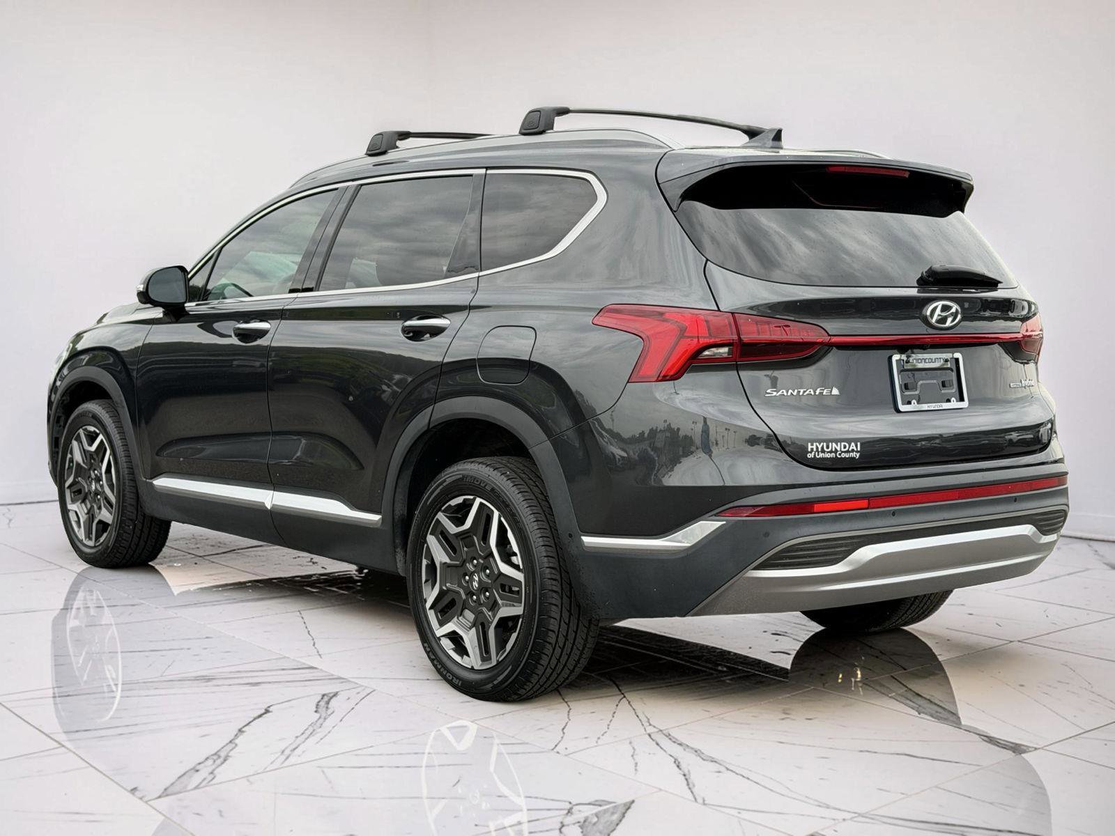 Used 2023 Hyundai Santa Fe Limited AWD/4WD image 3