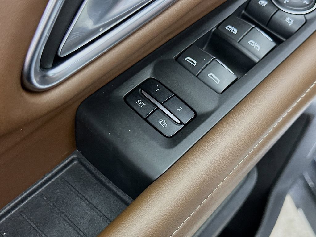 Used 2022 Chevrolet Suburban High Country image 22