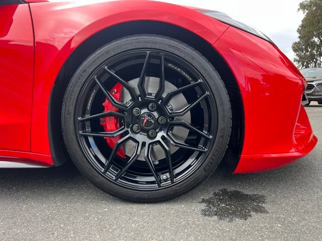 Used 2025 Chevrolet Corvette Z06 RWD image 4
