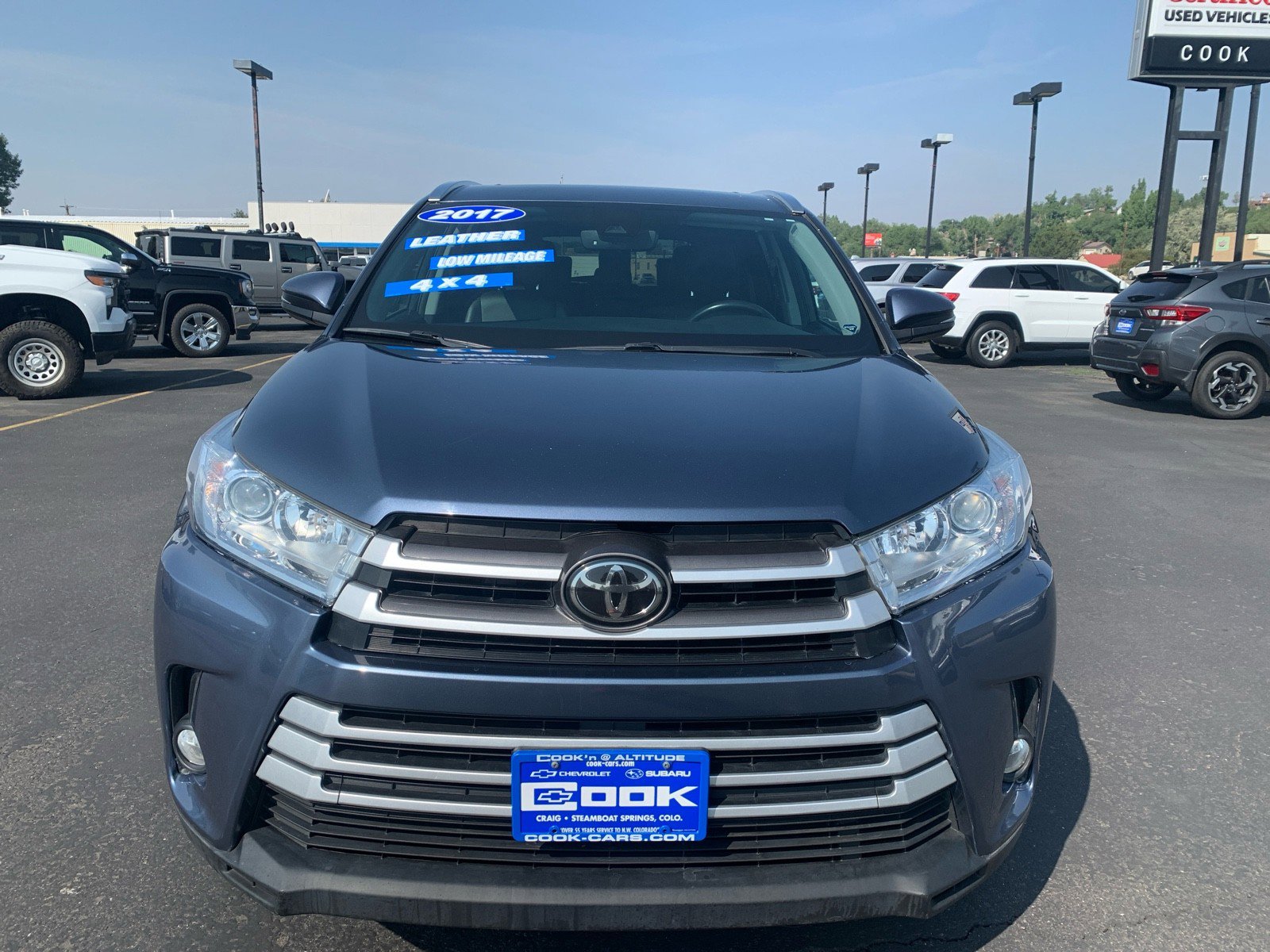 Used 2017 Toyota Highlander XLE image 2