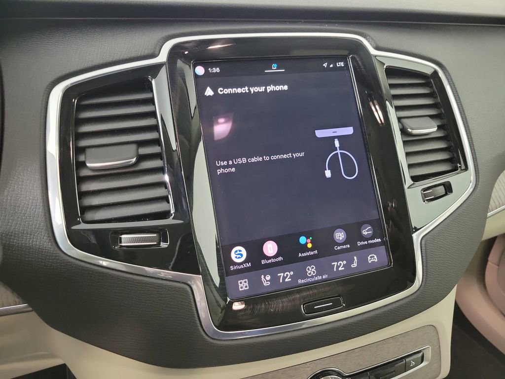 Certified 2024 Volvo XC90 T8 Plus AWD/4WD image 26