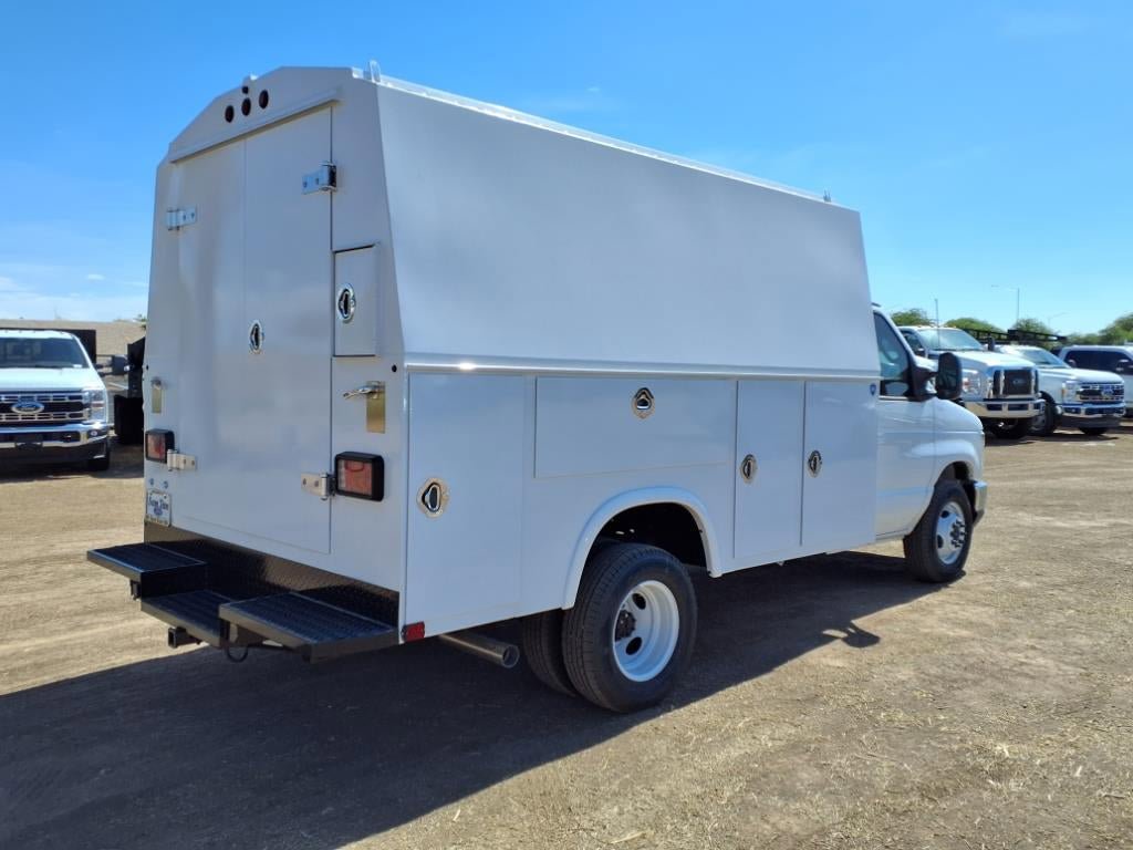 New 2026 Ford E-350 and Econoline 350 Super Duty w/ Power Equipment Group RWD image 4