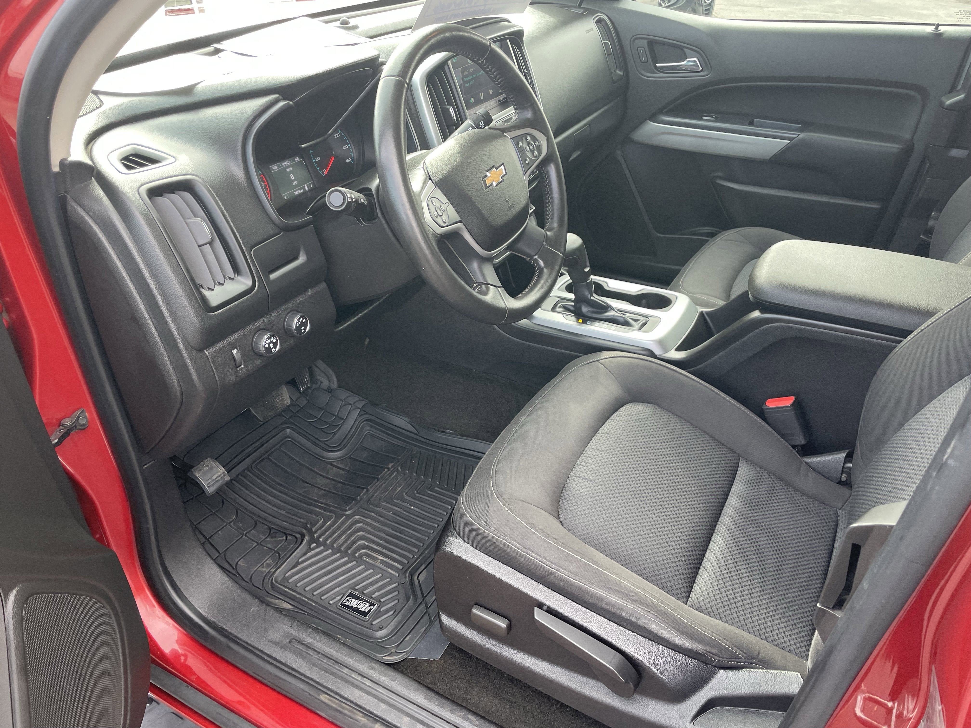 Used 2015 Chevrolet Colorado LT w/ LT Convenience Package image 13