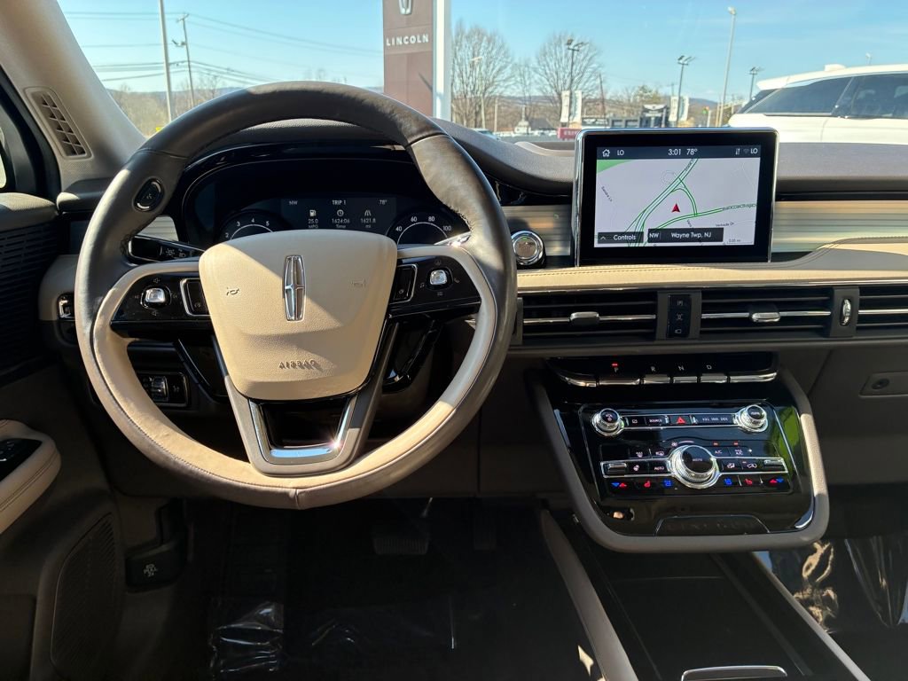 Certified 2021 Lincoln Corsair AWD w/ Equipment Group 101A image 22