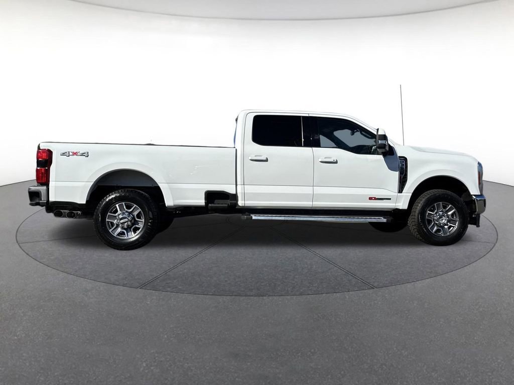 Used 2023 Ford F350 Lariat image 7