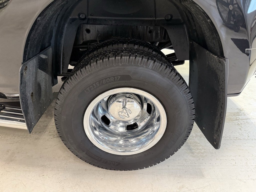 Used 2017 RAM 3500 Tradesman w/ Chrome Appearance Group image 10