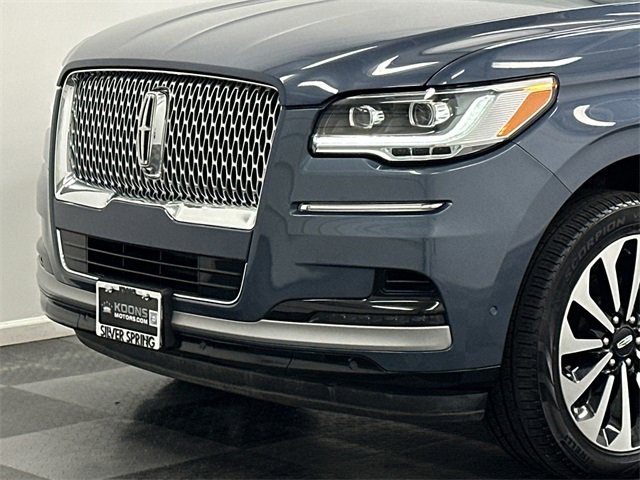 Used 2022 Lincoln Navigator Reserve image 2