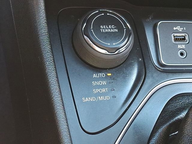 Used 2021 Jeep Cherokee Latitude Lux image 25