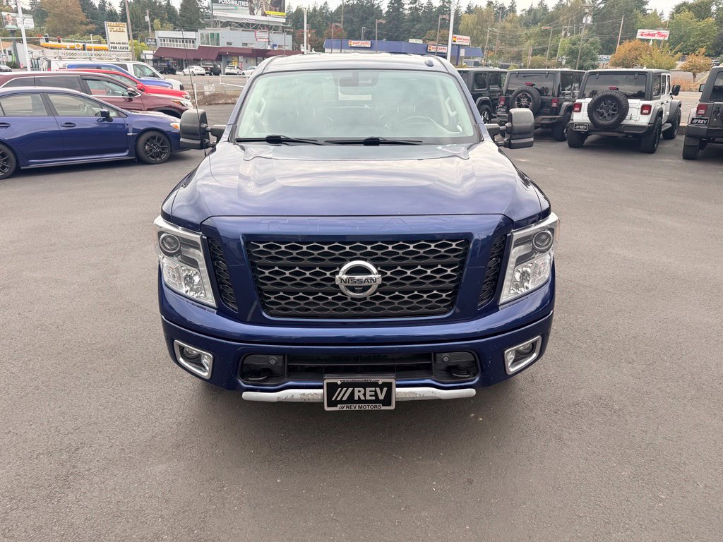 Used 2018 Nissan Titan PRO-4X AWD/4WD image 9
