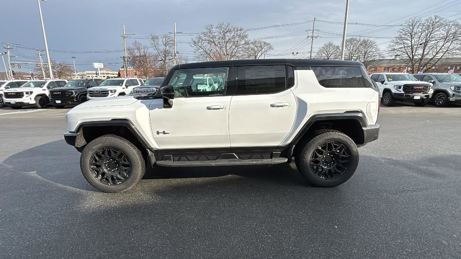 New 2026 GMC Hummer EV SUV image 4