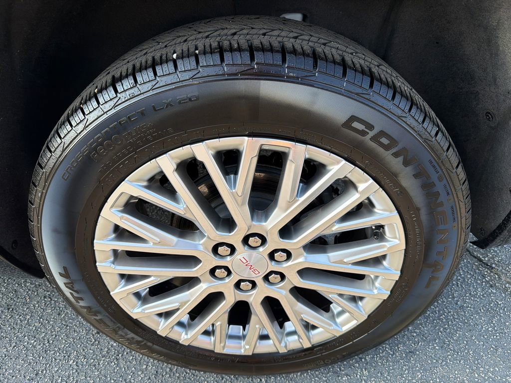 Used 2024 GMC Acadia Denali image 20