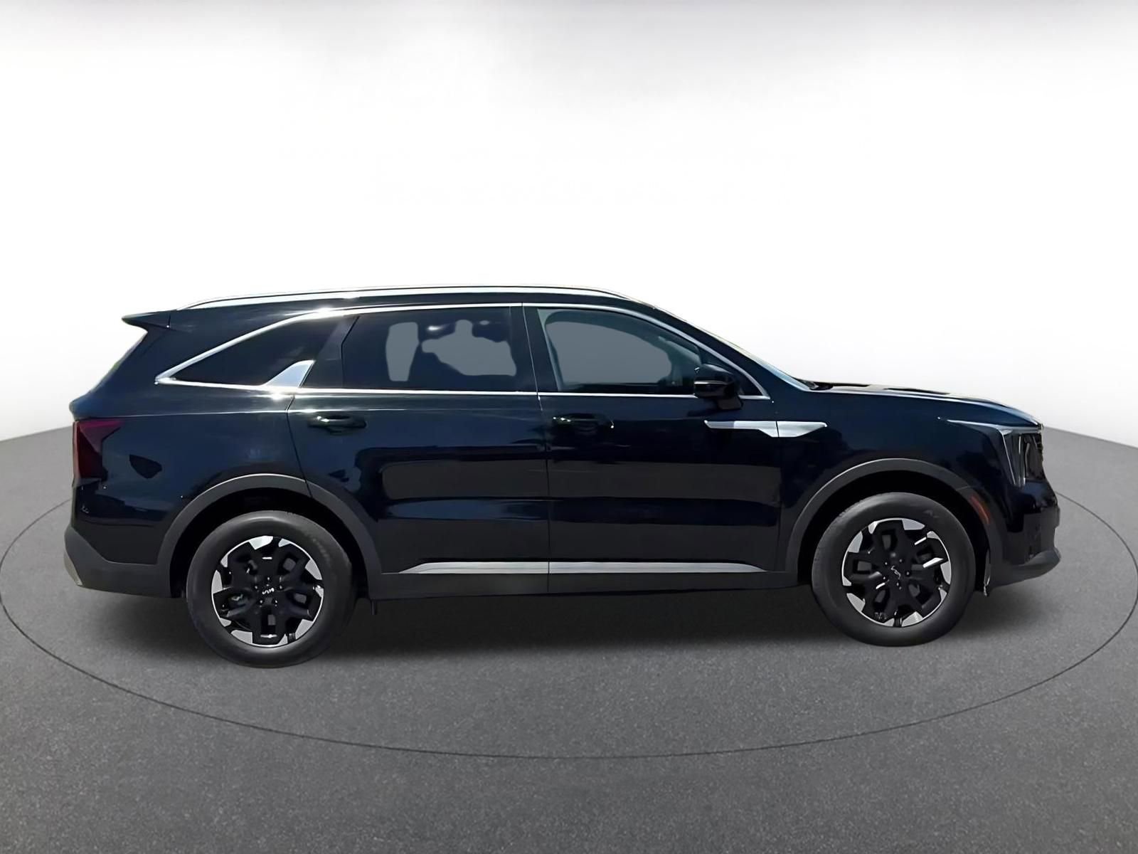 Used 2024 Kia Sorento S AWD/4WD image 16