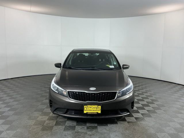 Used 2018 Kia Forte LX FWD image 2