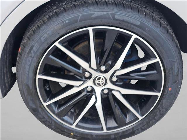 Used 2022 Toyota Camry SE FWD image 4