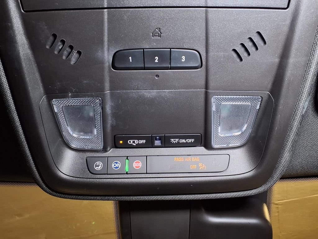 Certified 2023 Cadillac XT4 Luxury w/ Cold Weather Package FWD image 12