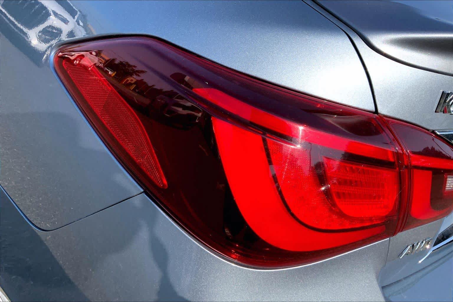 Used 2016 INFINITI Q70 3.7 AWD/4WD image 29