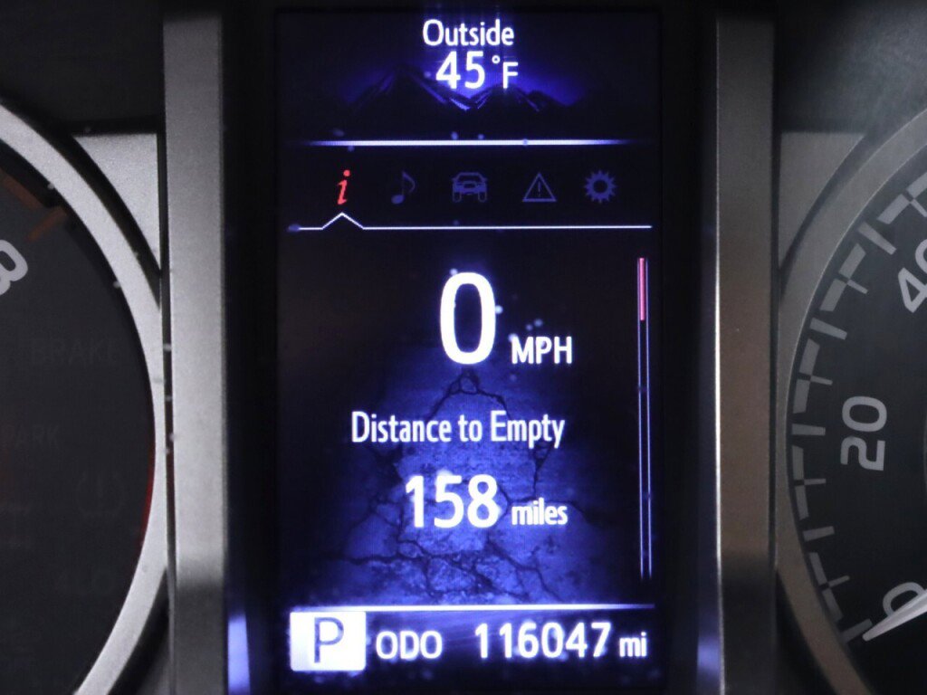 Used 2018 Toyota Tacoma SR5 image 14