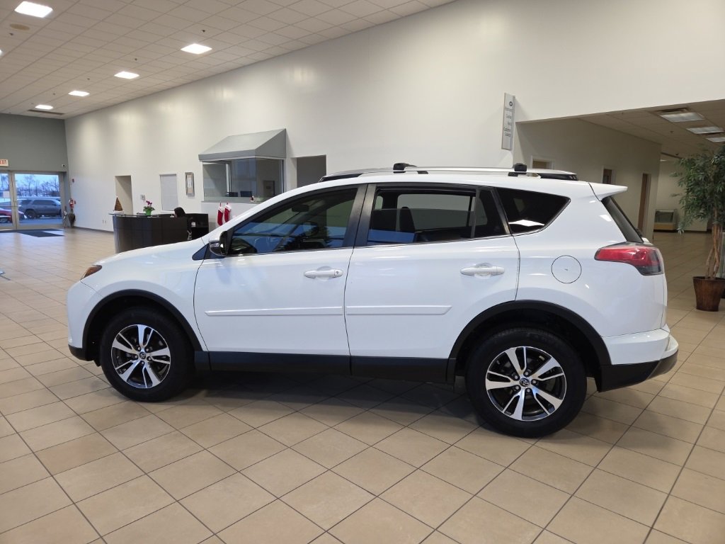 Used 2018 Toyota RAV4 XLE w/ Plus Extra Value Package image 9