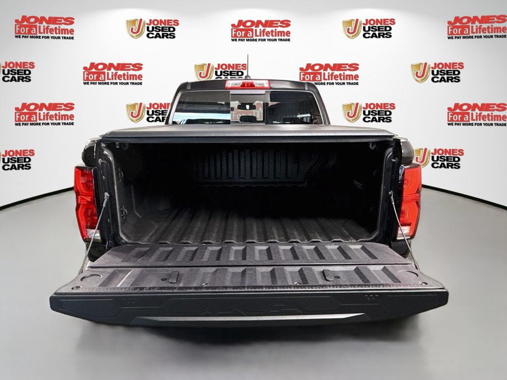 Used 2023 Chevrolet Colorado Z71 w/ Z71 Convenience Package 2 AWD/4WD image 16