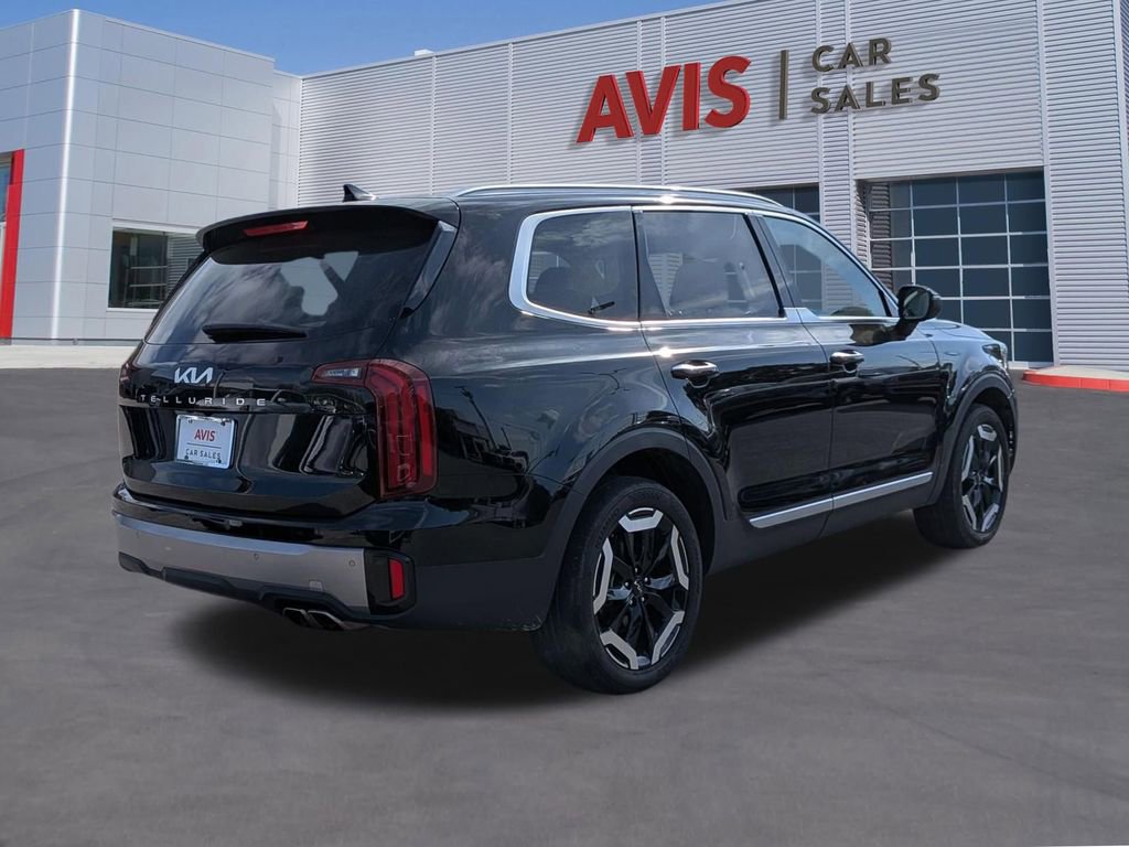 Used 2025 Kia Telluride S FWD image 6