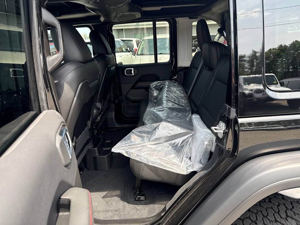 New 2026 Jeep Wrangler Unlimited Rubicon 392 w/ Quick Order Package 27X Moab AWD/4WD image 19