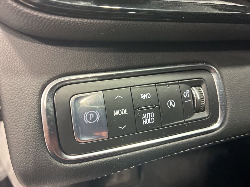 Used 2026 Buick Enclave Preferred AWD/4WD image 25