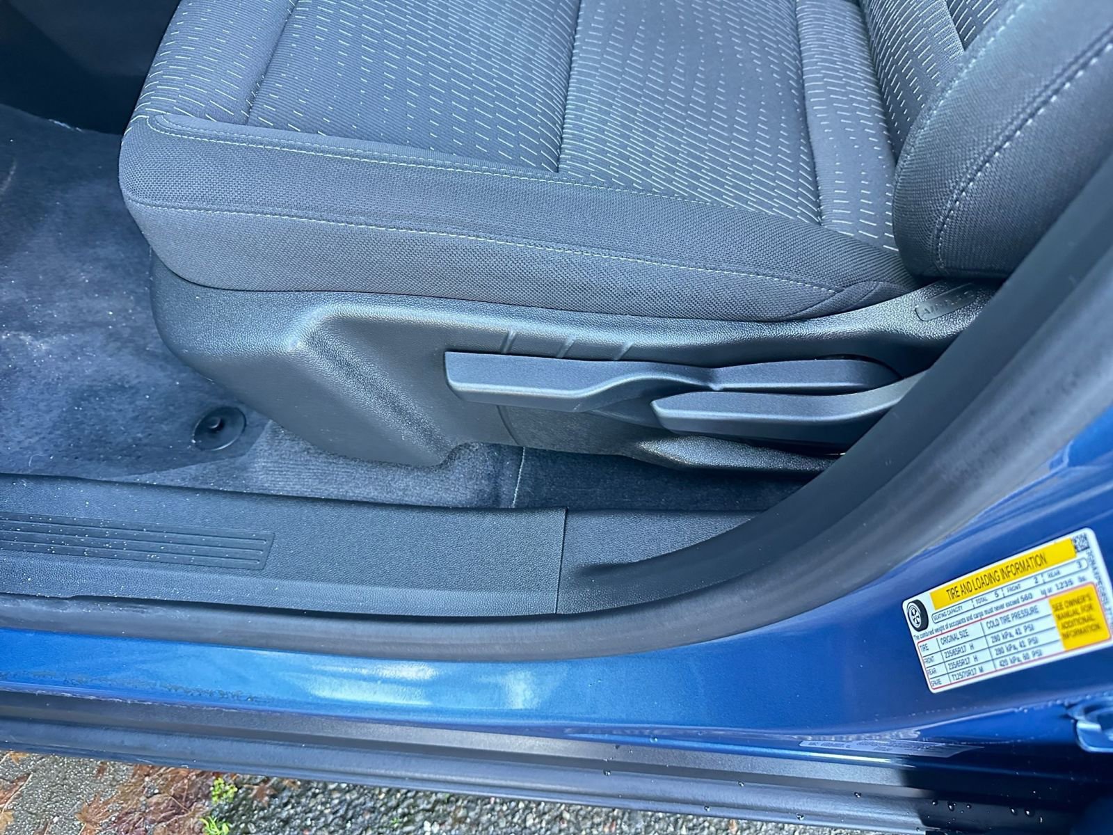 Used 2025 Chevrolet Equinox LT image 23