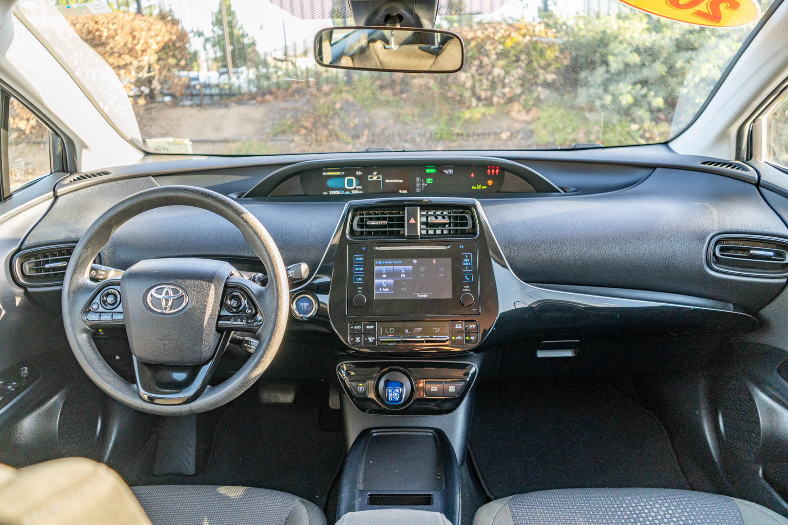 Used 2019 Toyota Prius LE w/ Carpet Mat Package FWD image 17