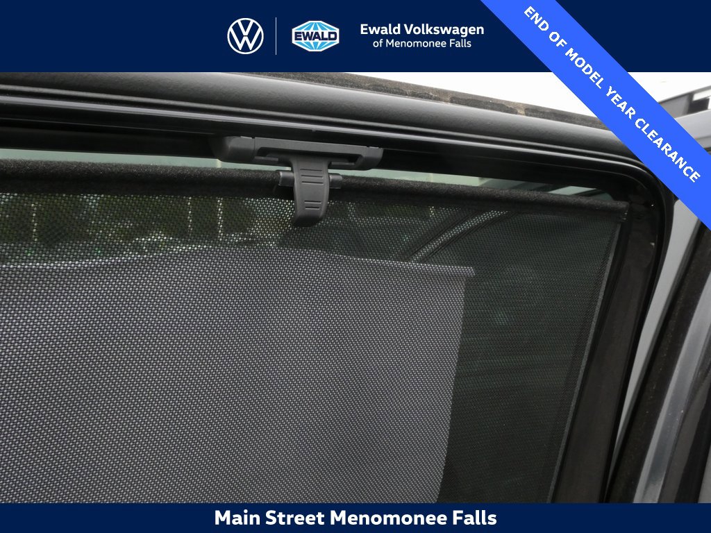 Certified 2025 Volkswagen Atlas SEL image 44
