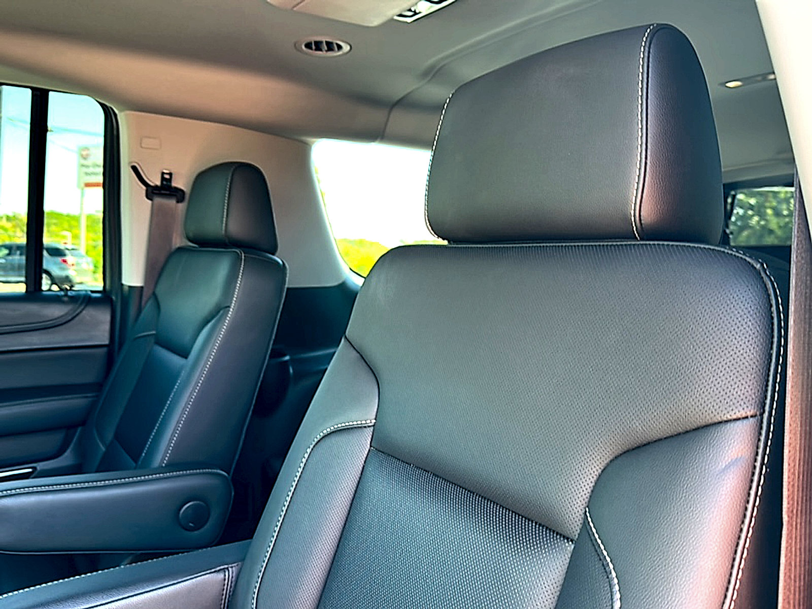 Used 2018 GMC Yukon XL SLT w/ Premium Edition RWD image 20