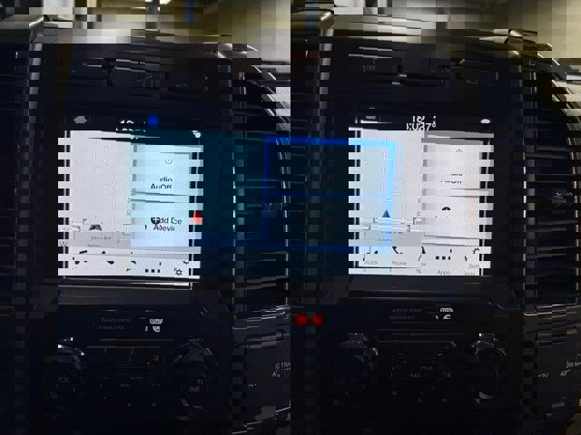 Used 2019 Ford F250 XLT w/ XLT Premium Package image 16