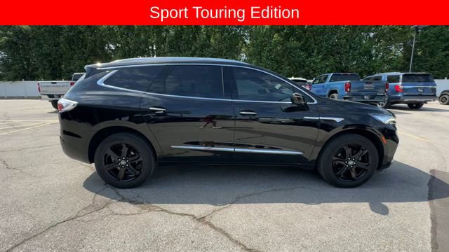 Used 2023 Buick Enclave Essence w/ Sport Touring Edition FWD image 9