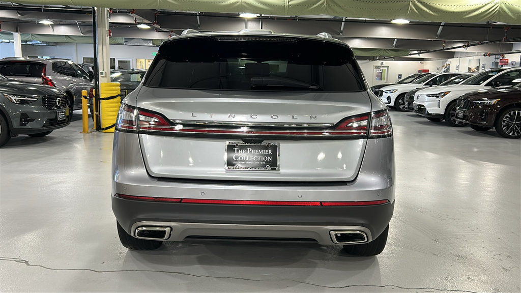 Used 2023 Lincoln Nautilus Reserve AWD/4WD image 5