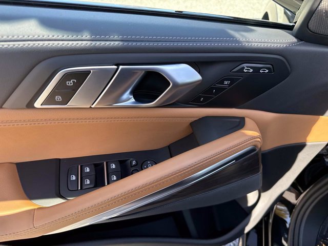 New 2026 BMW X6 xDrive40i w/ Premium Package image 19